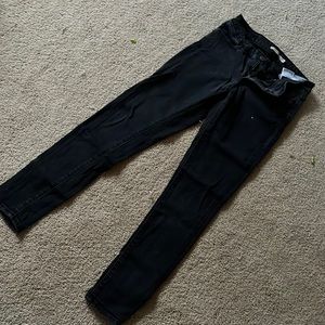 Levi 711